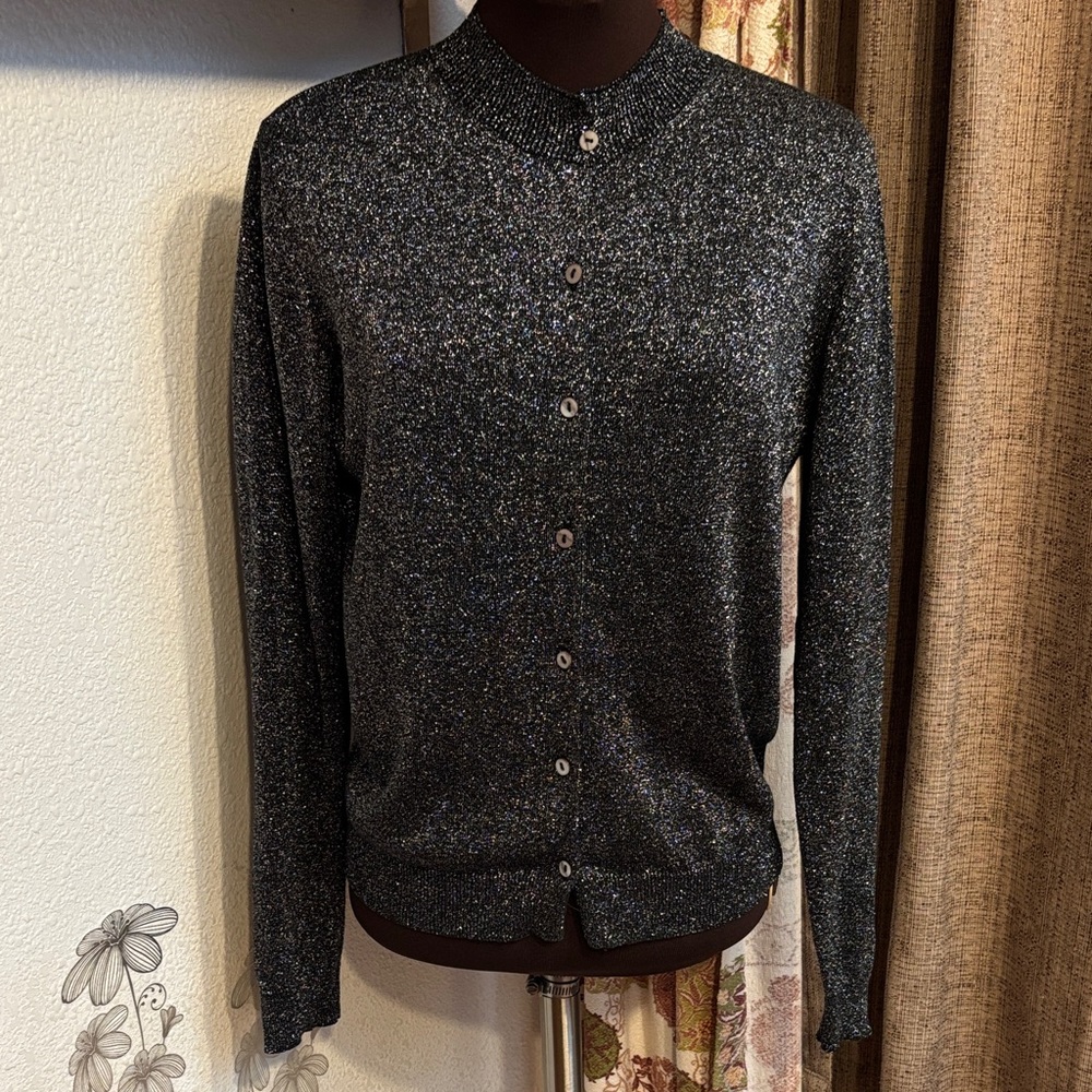 Vintage 1990’s C’est City sparkly silver black knit long sleeve cardigan. Size S